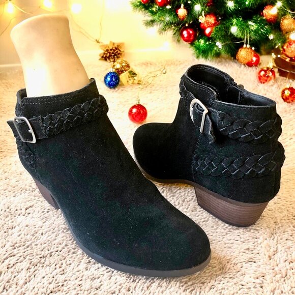 G.H. Bass & Co. Nina Braid Black Suede Ankle Boot Side Zip Bootie  7.5 W - Picture 2 of 14